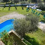 Stunning In With Swimming Pool Moscufo